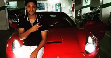 Neste dia… em 2016: Alan Ruiz impedido de estacionar o Ferrari vermelho em Alcochete