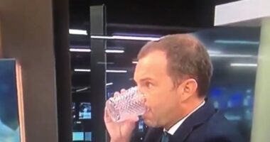 Um copo cheio de nada