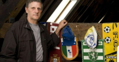 Neste dia… em 2008 – Roger Spry e os jogadores: «Figo vomitava; Deco era pequeno e fraco»