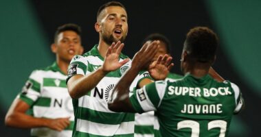 Alguém que avise o Plantel e a Estrutura do Clube