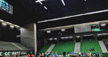 Ao Ritmo de Frankis Carol