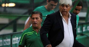 Neste dia… em 2019 – Director de scouting Manuel Fernandes elogia treinador interino: “O meu filho é um treinador muito forte psicologicamente”