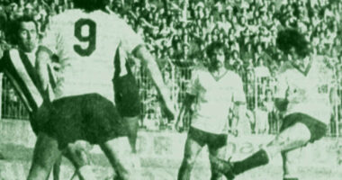 Neste dia… em 1975, o Sporting goleia o Espinho (5-1) e encurta a distância para o líder.