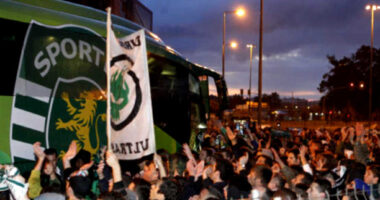 Neste dia… em 2012, euforia na chegada a Figo Maduro após apuramento para as meias-finais da Liga Europa.