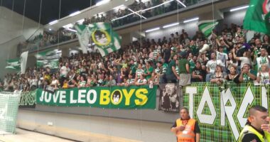 Nós estamos sempre cá. Vocês sabem lá…