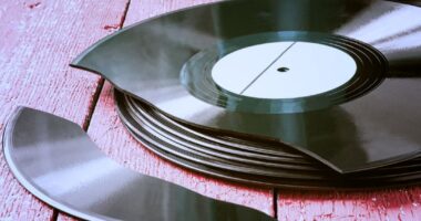 Comentário Breve: Vira o Disco e Toca E-Nada