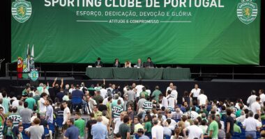 Os traidores são colhidos na sua própria cobiça