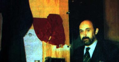 Entrevista a Dias Ferreira (ex-presidente do Grupo Stromp) em 1993: «No grupo não há eleição, a sucessão faz-se por designação de quem cessa funções. O sucessor, aliás, não pode recusar o lugar. É um princípio dos Stromps»