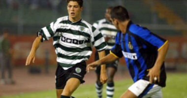 Faz hoje 19 anos que Cristiano Ronaldo se estreou pelo Sporting, e foi Di Biagio que ficou com a camisola do então “desconhecido”